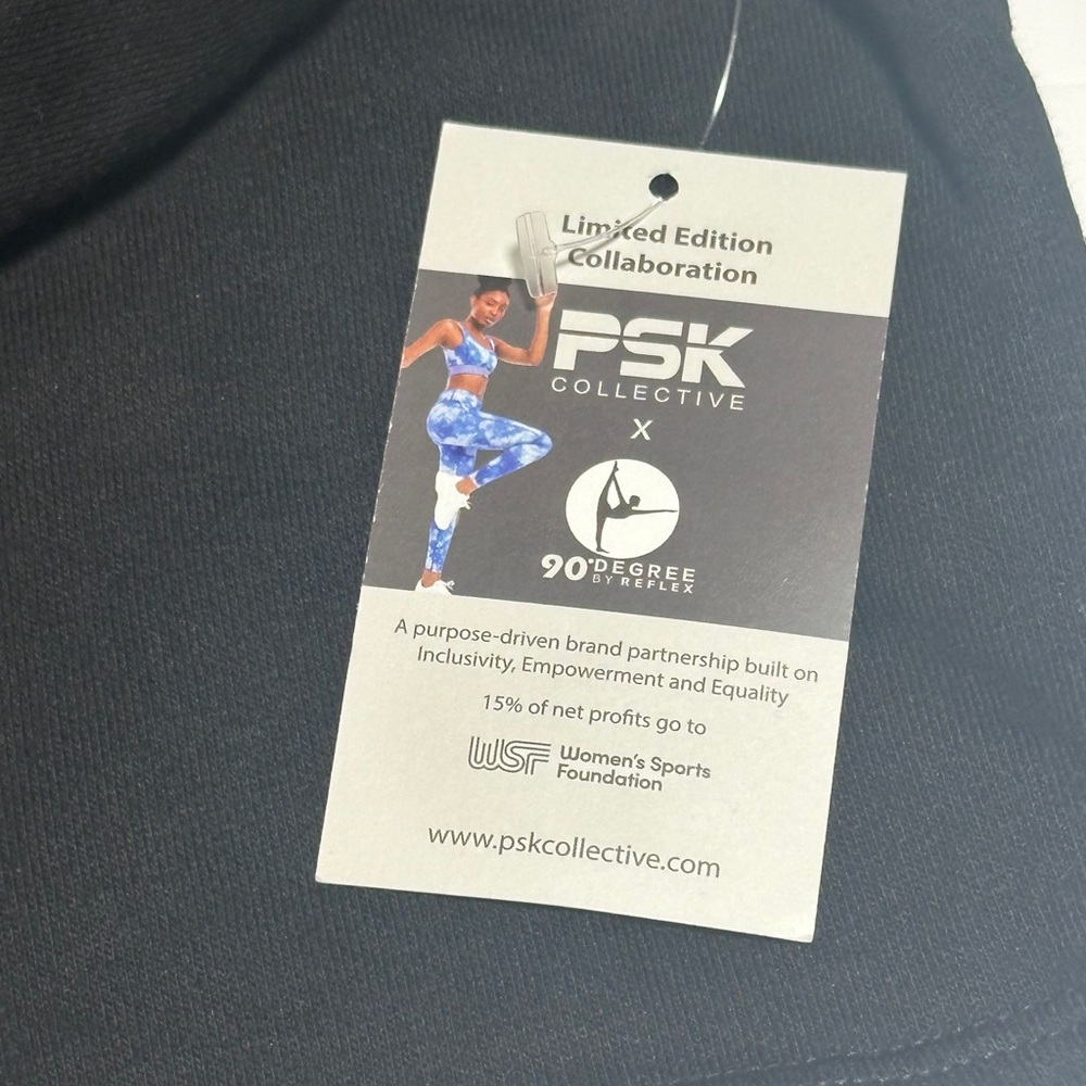 NWT,‎ 90 Degree By Reflex Black Crop Sweatshirt - Picture 4 of 6